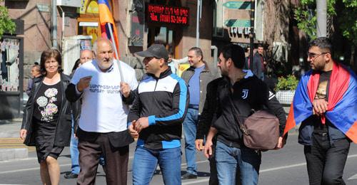 Участники акции на улицах Еревана. 16 апреля 2018 г. Фото Тиграна Петросяна для "Кавказского узла"
