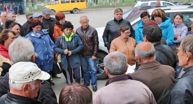 Участники пикета в Гуково 16 апреля 2018 года. Фото Вячеслава Прудникова для "Кавказского узла". 