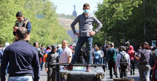 Участники акции протеста в Ереване. 17 апреля 2018 г. Фото Тиграна Петросяна для "Кавказского узла"