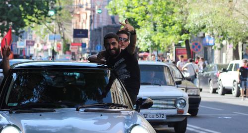 Участник акции протеста в Армении, 2 мая 2018 года. Фото Тиграна Петросяна для "Кавказского узла".