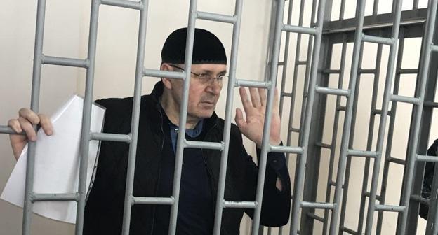 Оюб Титиев в зале суда. Фото корреспондента "Кавказского узла"
