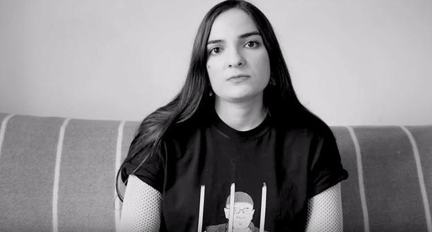 Дочь правозащитницы Натальи Эстемировой Лана Эстемирова. Кадр из видео пользователя ПЦ Мемориал https://www.youtube.com/watch?v=vYHWuLFGUwY