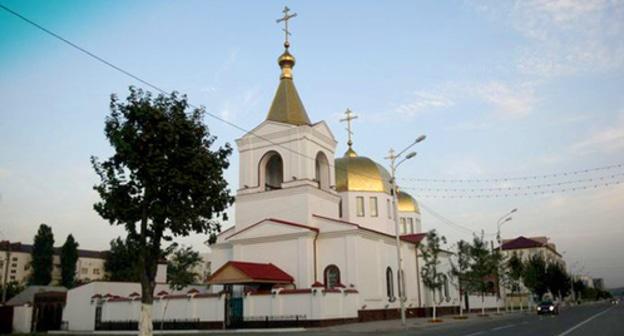 Церковь Михаила Архангела в Грозном. Фото Краснова Сергея. http://ru.wikipedia.org/