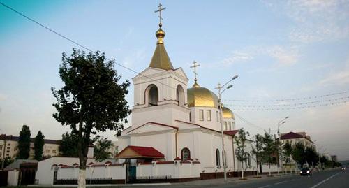Церковь Михаила Архангела в Грозном. Фото Краснова Сергея. http://ru.wikipedia.org/