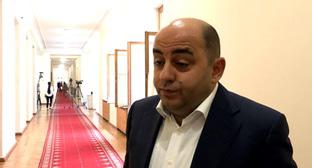 Арман Саакян. Фото: Пресс-служба http://www.aravot-ru.am/2018/06/03/275368/