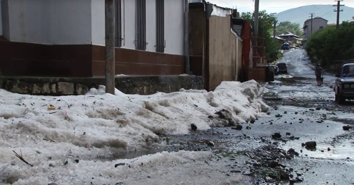 Град на улицах Степанакерта 17 июня 2018 год. Фото Алвард Григорян для "Кавказского узла",