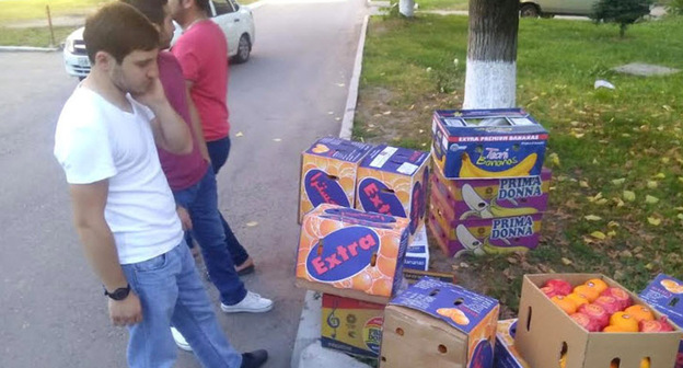 Продукты, купленные на собранные средства для студентов и репатриантов из Сирии. Фото Ратмира Карова для "Кавказского узла"