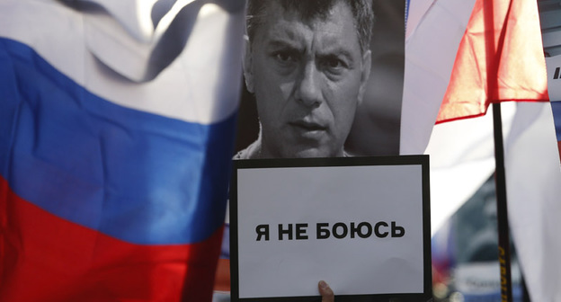 Портрет Бориса Немцова. Фото: REUTERS/Sergei Karpukhin