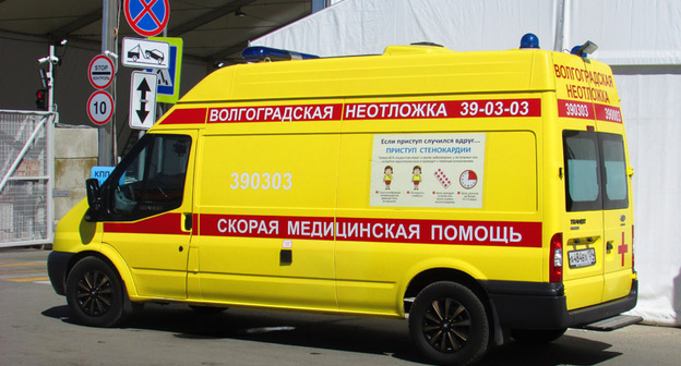 Автомобиль реанимации у стадиона "Волгоград-Арена". Фото Вячеслава Ященко для "Кавказского узла"