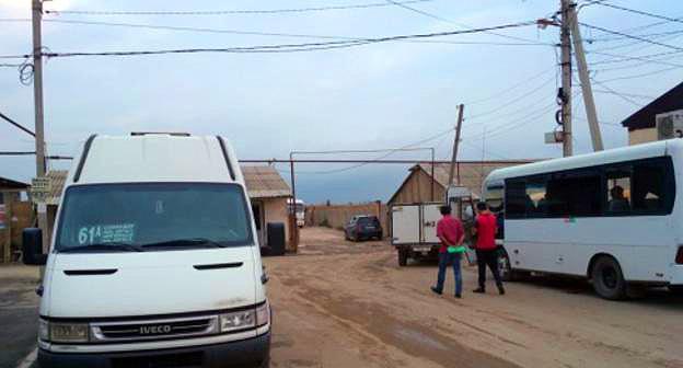 Маршрутные такси в Махачкале. Фото Ильяса Капиева для "Кавказского узла".