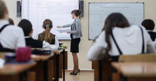Урок в школе. Фото © : Sputnik / Kirill Braga
https://sputnik-georgia.ru/reviews/20170914/237321154/Sistema-obrazovanija-v-Gruzii-15-ministrov-i-neskonchaemye-reformy.html