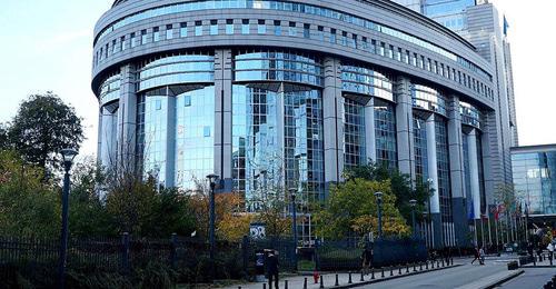Здание Европарламента в Брюсселе. Фото: Andrijko Z. https://ru.wikipedia.org