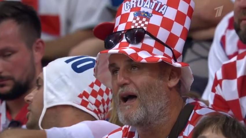 Хорватский болельщик на стадионе "Фишт". Сочи, 7 июля 2018 года. Скриншот с онлайн-трансляции