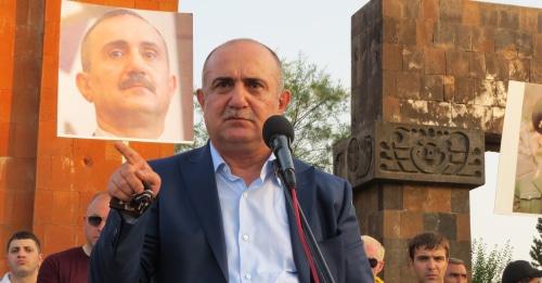 Самвел Бабаян выступает перед сторонниками в Степанакерте. 10 июля 2018 года. Фото Алвард Григорян для "Кавказского узла",