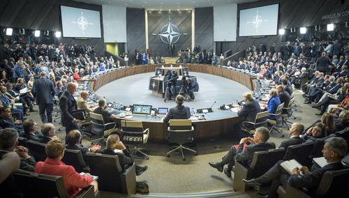 Саммит НАТО в Брюсселе. 11 июля 2018 года. Фото пресс-службы НАТО. https://www.nato.int/cps/en/natohq/news_156840.htm