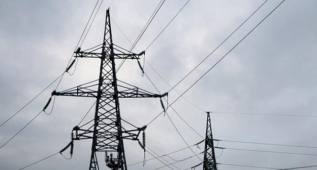 Высоковольтные линии электропередачи. Фото © Sputnik / Artem Kreminsky
https://ru.sputnik.az/economy/20171021/412432093/iran-azerbajdzhan-rossija-obmen-jelektrojenergija.html