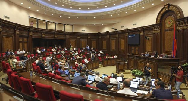 Депутаты Нацсобрания Армении. Фото http://www.parliament.am/news.php?cat_id=2&NewsID=10555&year=2018&month=07&day=12&lang=rus