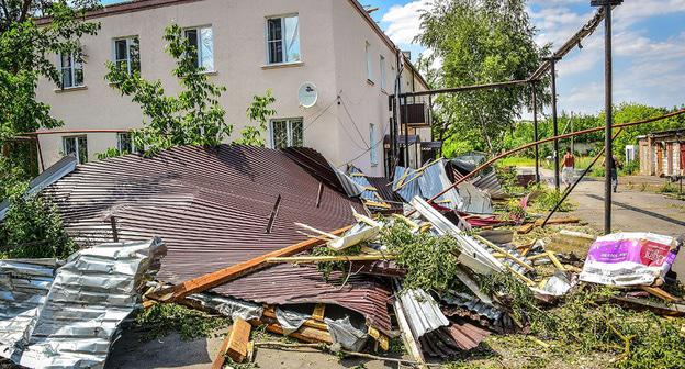 Последствия стихии в Зеленокумске © Фото со страницы vk.com/sarafannoeradiokmv