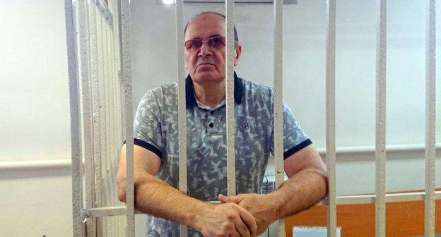 Оюб Титиев в зале суда. Фото предоставлено ПЦ "Мемориал"