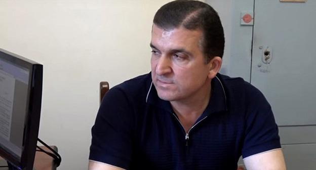 Вачаган Казарян после задержания. Фото: скриншот видео Youtube канала NewsamChannel.
