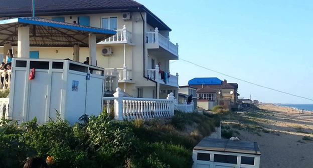 База отдыха "Дельфин". Кадр из видео пользователя Sintar TV https://www.youtube.com/watch?v=VuWZQfCOMo8