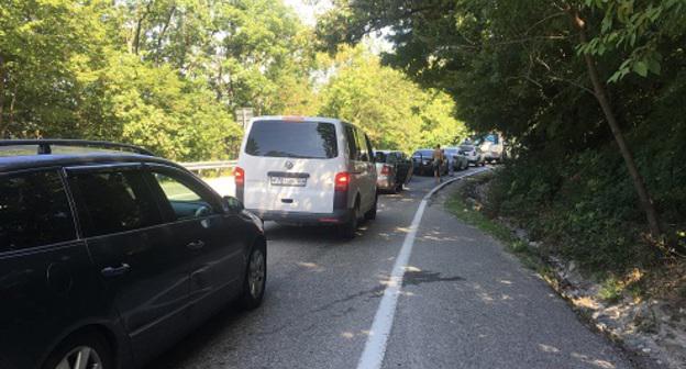 Пробка после аварии в Туапсе. 25.07.2018 г. Фото: корреспондент "Кавказского узла" 