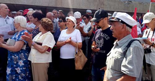 Участники митинга в Нальчике. 28 июля 2018 г. Фото Людмилы Оразаевой для "Кавказского узла"