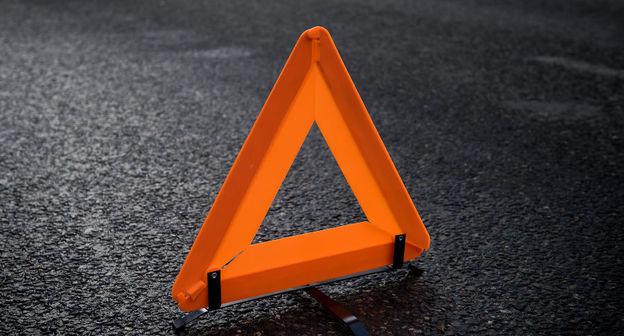Знак аварии на дороге. © Фото Елены Синеок, Юга.ру
