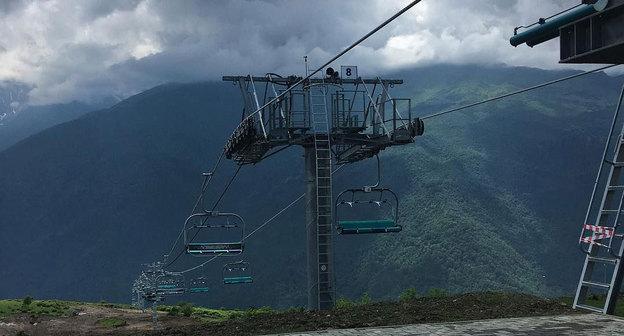Канатная дорога на курорте "Ведучи". Фото со страницы курорта в Instagram https://www.instagram.com/p/BkZrgBoFzG4/?taken-by=veduchi.ski