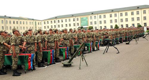 Построение в азербайджанской армии. Фото https://mod.gov.az/ru/foto-arhiv-045/?gid=23840