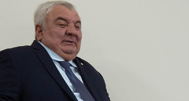Юрий Хачатуров. Фото © Sputnik / Aram Nersesyan
https://ru.armeniasputnik.am/politics/20180710/13147166/gensek-odkb-budet-doproshen-po-delu-1-marta-v-konce-iyulya.html