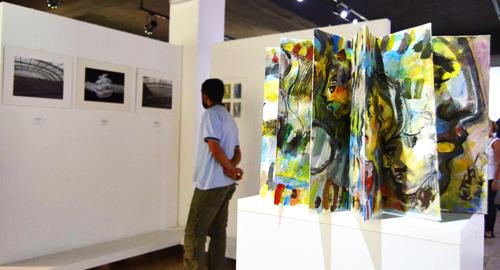 На выставке художников из Австралии в Шуши (Нагорный Карабах). 31 августа 2018 год.  Фото Алвард Григорян для "Кавказского узла".