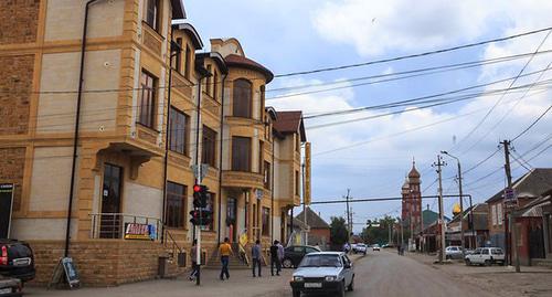 Улица Шали, Чечня. Фото Шалиец https://ru.wikipedia.org/wiki/Шали#/media/File:Город_Шали.jpg
