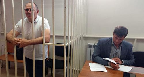 Оюб Титиев на заседании суда. Фото предоставлено ПЦ "Мемориал"