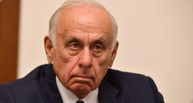 Геннадий Гагулия. Фото © Sputnik / Томас Тхайцук
Читать далее: https://sputnik-abkhazia.ru/Incidents/20180908/1024945974/premer-ministr-abxazii-gennadij-gaguliya-pogib-avtokatastrofe.html