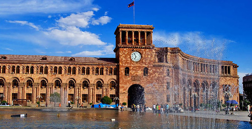 Площадь Республики в Ереване. Фото: пресс-служба Республики Армения http://www.president.am