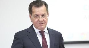 Александр Жилкин. Фото: официальный сайт губернатора Астраханской области http://jilkin.ru/news/aleksandr-zhilkin-vruchil-gosnagradu-glavnomu-kardiohirurgu-regiona