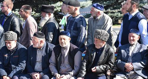 Участники митинга в Магасе. 13 октября 2018 года. Фото предоставлено Якубом Гогиевым для "Кавказского узла"