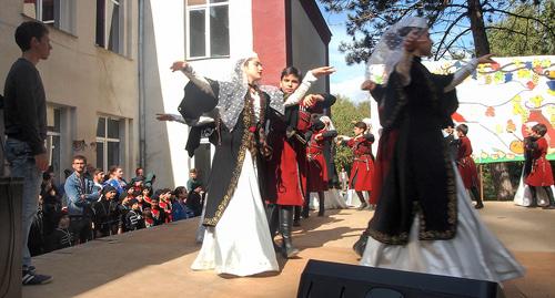 Осетинский танец. Фото Беслана Кмузова для "Кавказского узла"