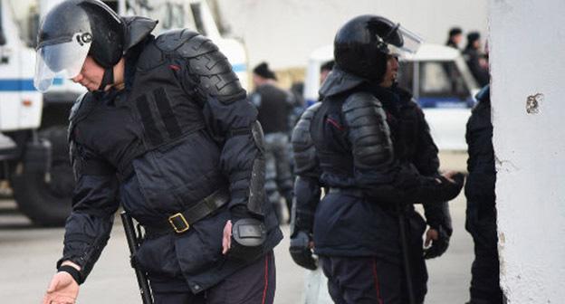 Взрывотехники. Фото Елены Синеок, Юга.ру