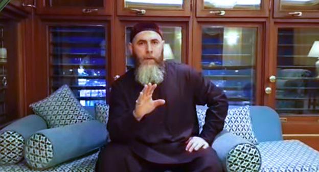 Салах Межиев. Кадр из видео https://www.youtube.com/watch?v=q56Q3Xvs9k0