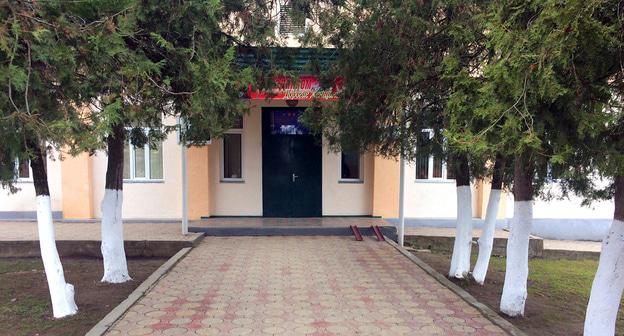 Административное здание в селе Алхазурово. Фото: страница "ВКонтакте" Мбоу Сош--С-Алхазурово https://vk.com/id421555772