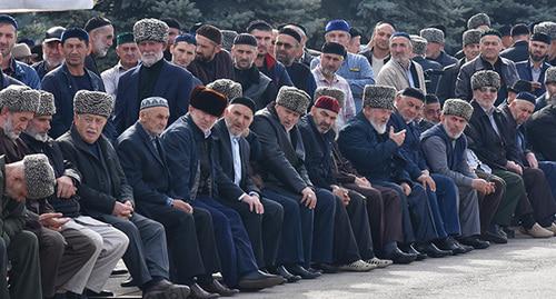 Участники митинга в Магасе. Октябрь 2018 г. Фото Якуба Гогиева для "Кавказского узла"