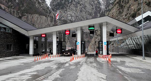 Пункт пропуска "Верхний Ларс". Фото © : official site of the MTCIT of RA
https://ru.armeniasputnik.am/caucasus/20180818/13942952/edinstvennaya-doroga-iz-armenii-v-rossiyu-stoit.html