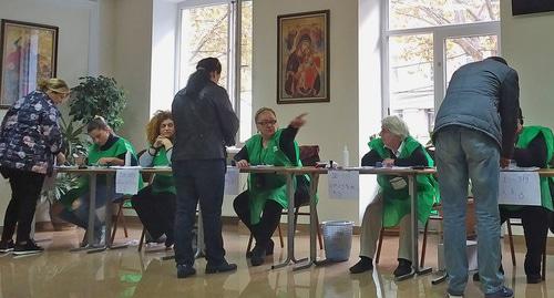 Избирательный участок №51. Тбилиси, 28 ноября 2018 года. Фото Григория Шведова для "Кавказского узла"