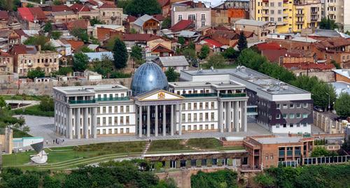 Президентский дворец в Тбилиси. Фото: Alexxx1979, https://commons.wikimedia.org/w/index.php?curid=37502004