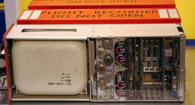 Бортовой самописец. Фото: Ojp https://ru.wikipedia.org/