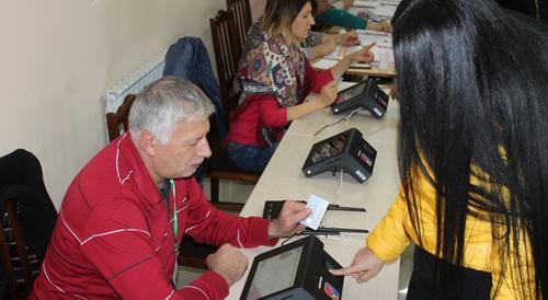 Голосование на избирательном участке 7/33. Ереван, 9 декабря 2018 года. Фото Тиграна Петросяна для "Кавказского узла"