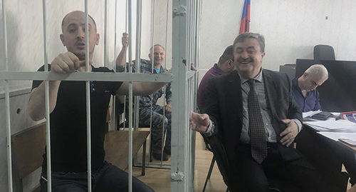 Мехман Гулиев за решеткой. Фото предоставлено "Кавказскому узлу" Расимом Гулиевым