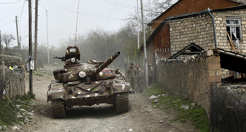 На линии соприкосновения в Нагорном Карабахе. Фото: REUTERS/Staff
